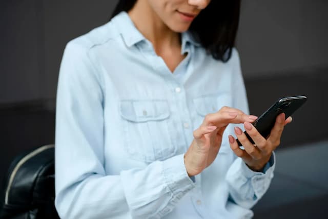 User implementing proxy server on iPhone